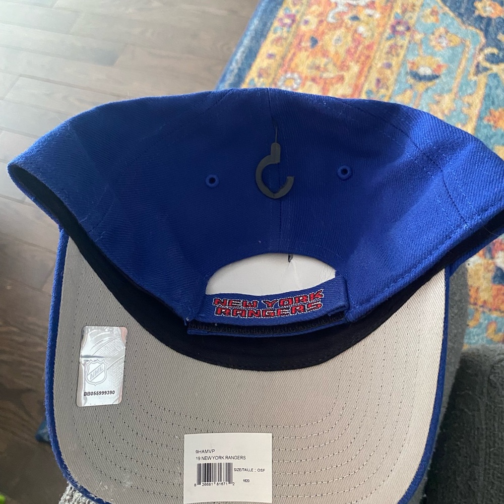 New York Rangers Adjustable Cap - Picture 5 of 15